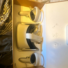 Meta Quest 2 VR Standalone Headset, 2 Control...