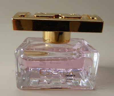 Especially Escada - sehr schöne Parfumminiatur -  Eau de Parfum  6,5  ml