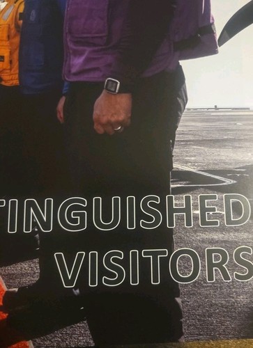 USS Theodore Roosevelt (CVN 71) 2017-2018 Einsatz Kreuzfahrtbuch - Bild 12 von 16