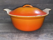Le Creuset Vintage Cousances round casserole dish - size 22 - Volcanic Orange