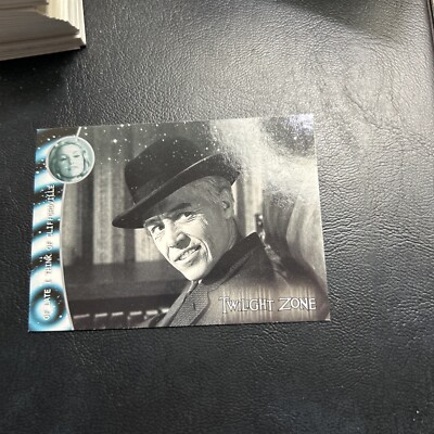 6c Twilight Zone 2002 Series 3 Shadows Substance #189 Albert Salmi Cliffordville