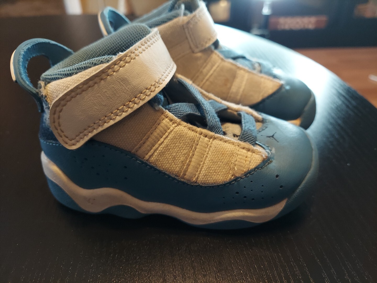 Unc Blue & White 6 Rings Shoes Dm8954-100