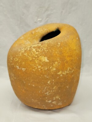 japanese studio pottery Vase  signed nishio orb shape organic shape #6367