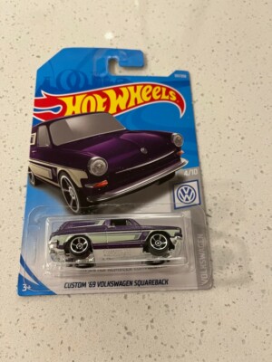 2019 hot wheels custom '69 volkswagen squareback - volkswagen 4/10
