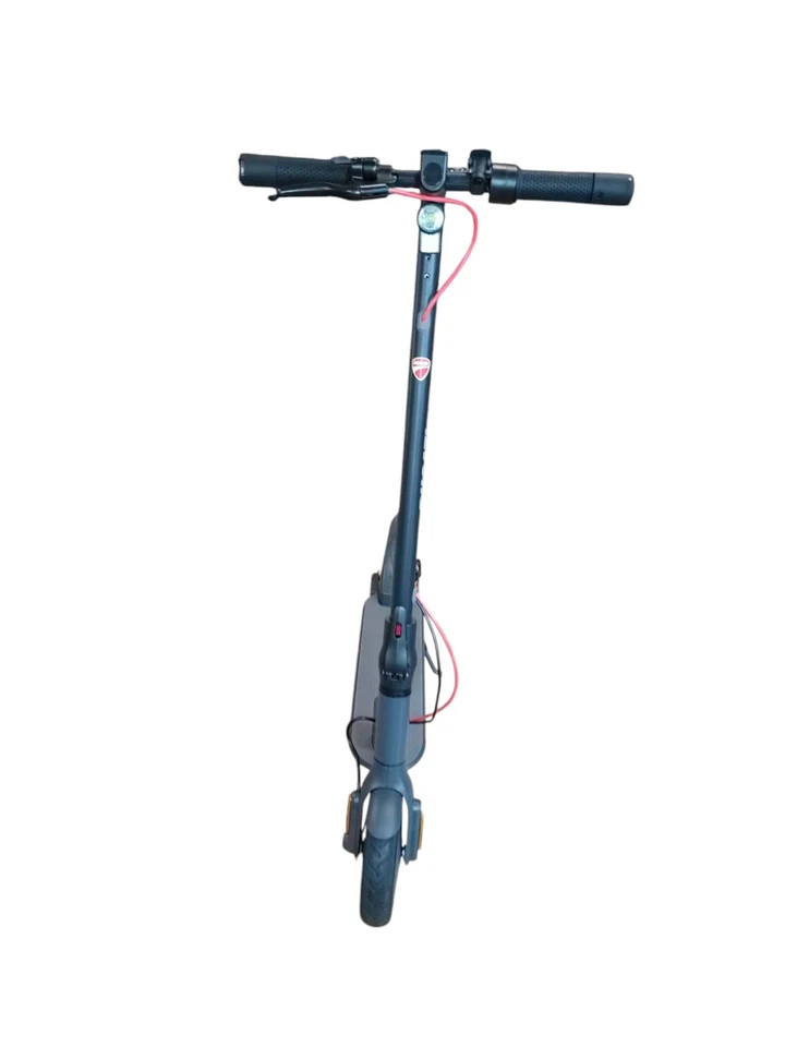 Ducati Pro-I EVO Safe Ride, Motor 350 W, Spitzenleistung 500 W, Reifen 8,5 - Bild 4 von 4