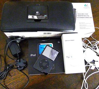 Konv. iPod 30GB Logitech Lade /Abspielgerät