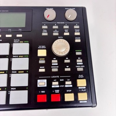 AKAI MPC1000 Black Music Production Sampler Groovebox Sequencer