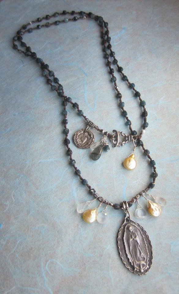 Colar Virgem de Guadalupe azul turmalina berloque coração prata princesa camponesa - Imagem 2 de 4