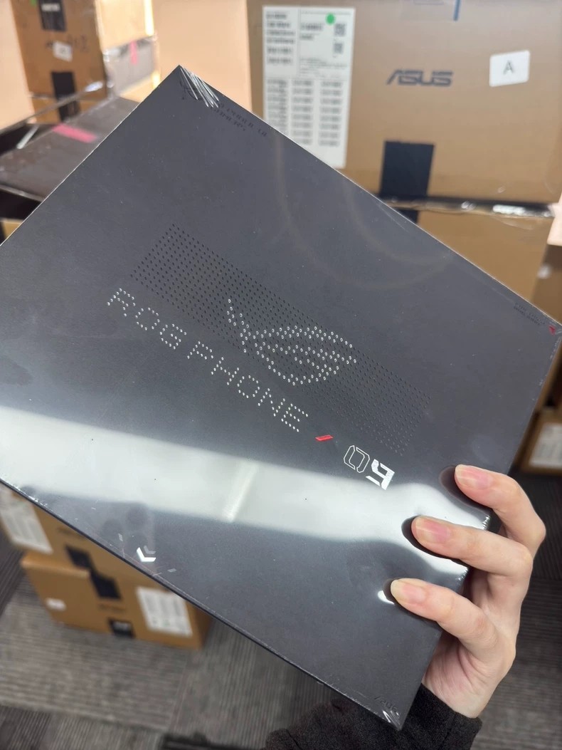 HOT Asus ROG Phone 9 Pro 5G Android 15 1TB 24GB RAM Game Phone Global