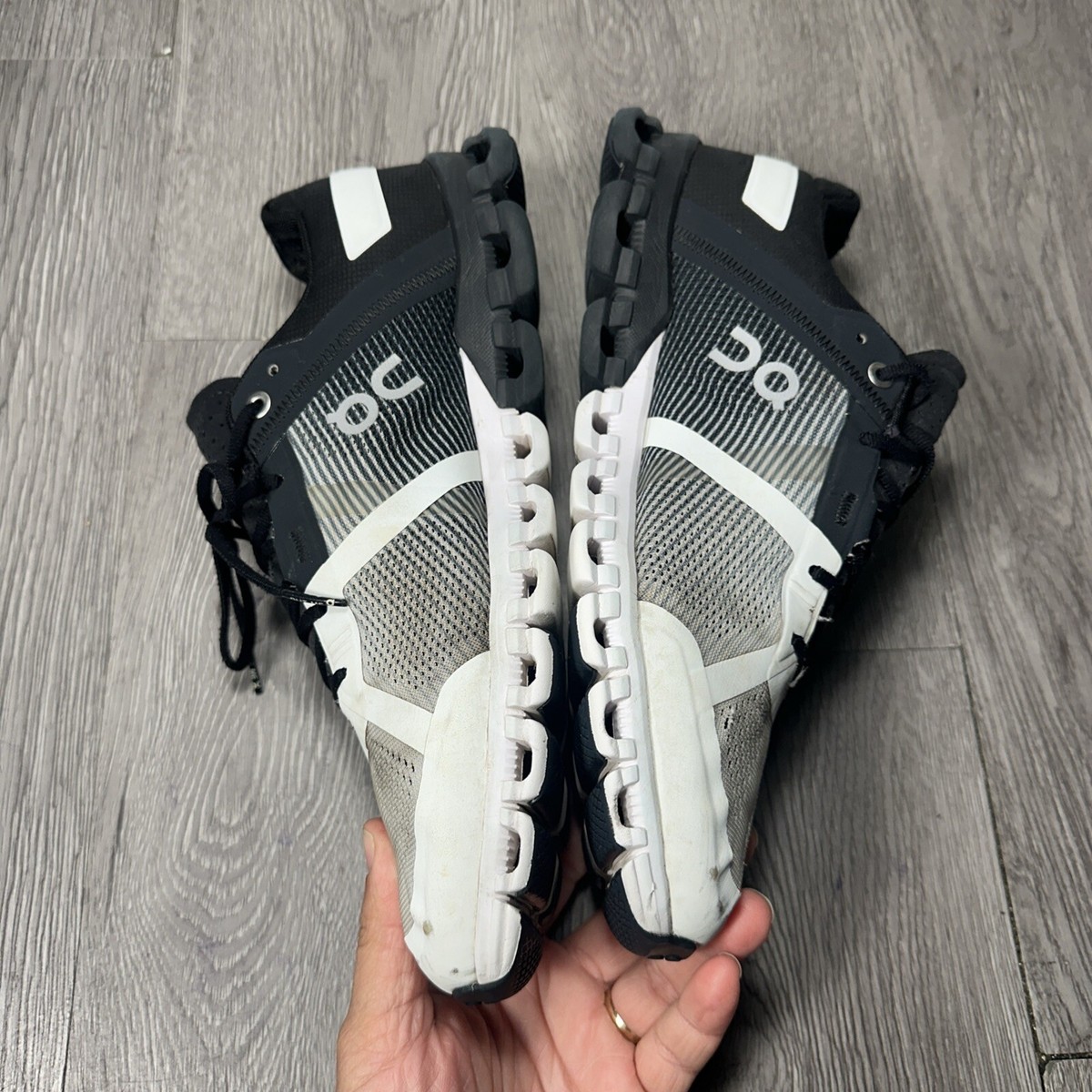 on cloudflow 2.0 mens size 8.5 shoes white black athletic