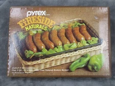 Pyrex Fireside Naturals By Corning Utility Dish & Rattan Basket 2320-F-N 2QT NOS