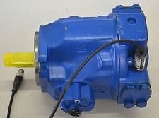 REXROTH SYDFEC-2/028R-PPA12N00-0000-A1A0FLX Axialkolben-Verstellpumpe R900724262