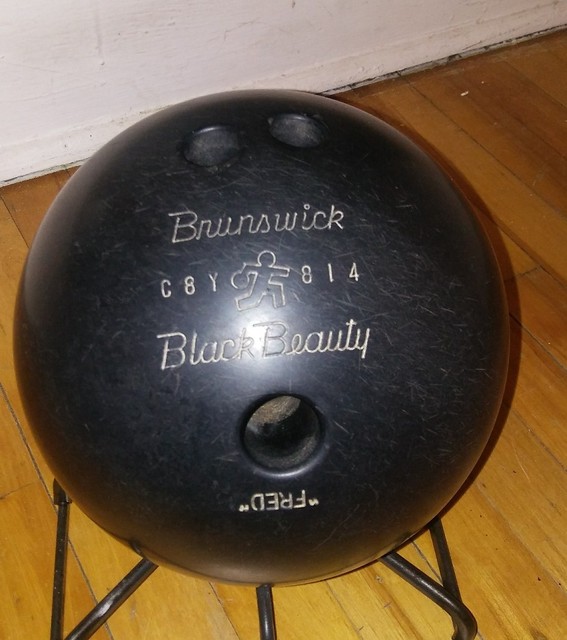 Brunswick Black Beauty Bowling Ball 16 LB Big Fingers Fred eBay