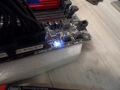 MSI MPG Z390 Gaming Pro Carbon AC Motherboard For Parts Only Ram Trouble Light
