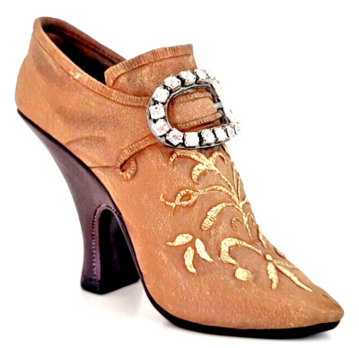 Just The Right Shoe By Raine Willitts 1999 Teetering Court #25014