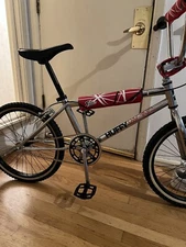 RARE HUFFY RACE TEAM HUFFY PRO LIGHTNING, HAND BUILT BY MIKE MELTON  1982 