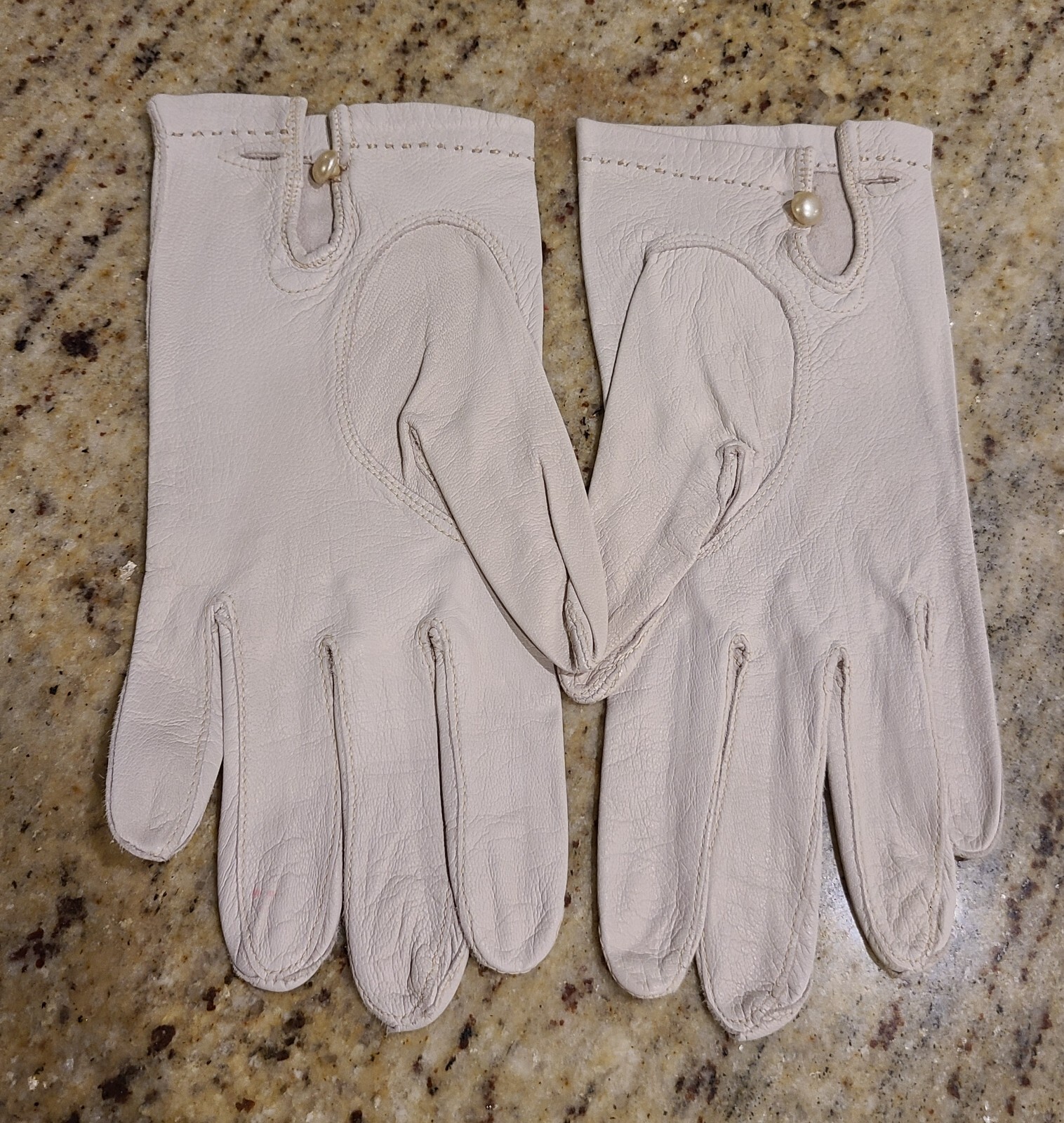 Vintage Size S/M Beige Soft Leather 8" Formal Gloves Pearly Wrist Button