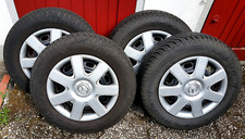 4 Winterkompletträder auf 5 Lochstahlfelgen 6x15" - Mazda Radzierblenden - Gut .