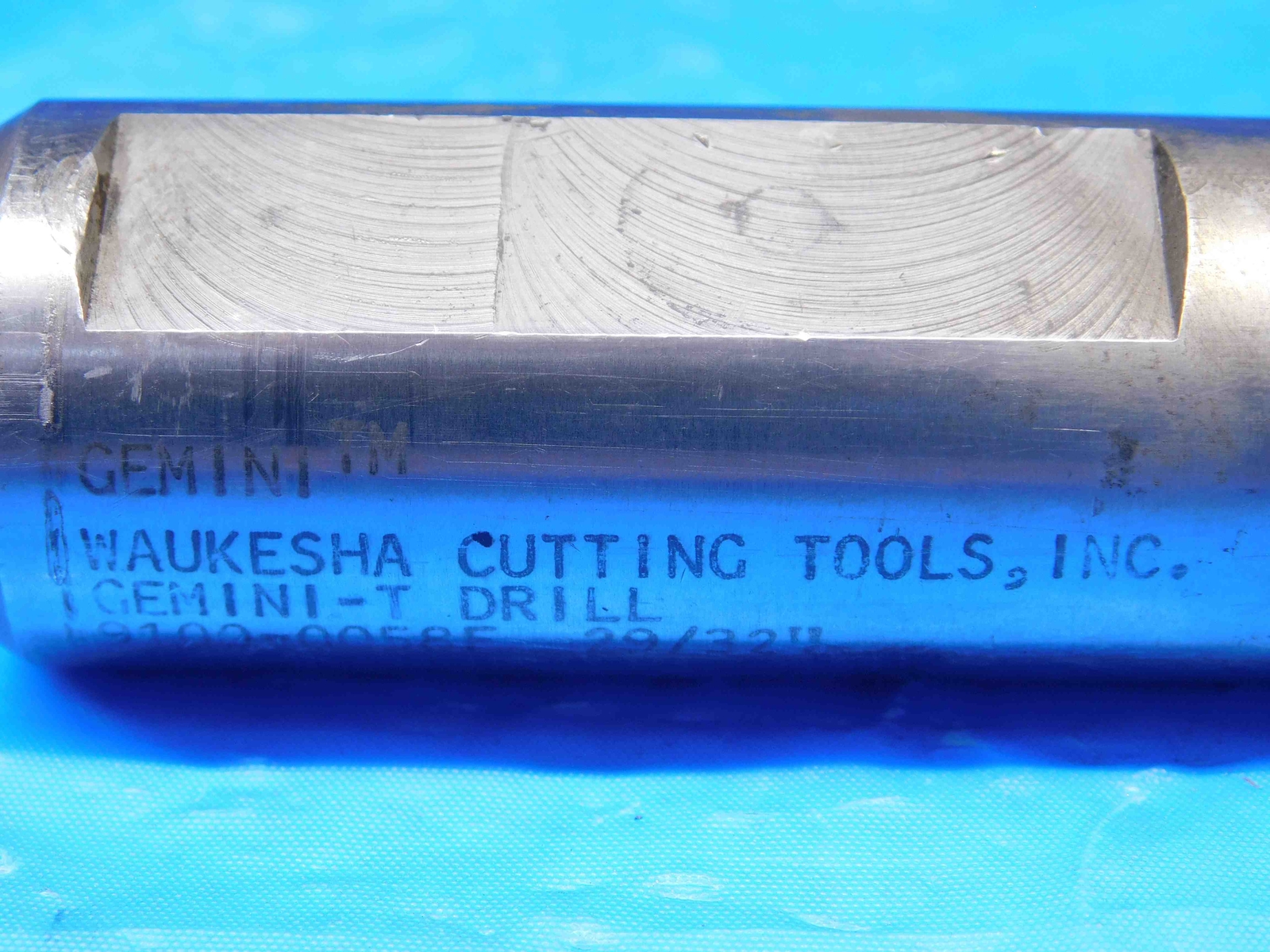 WAUKESHA CUTTING TOOLS 29/32 O.D. HSS COOLANT DRILL BIT 91000058F 1
