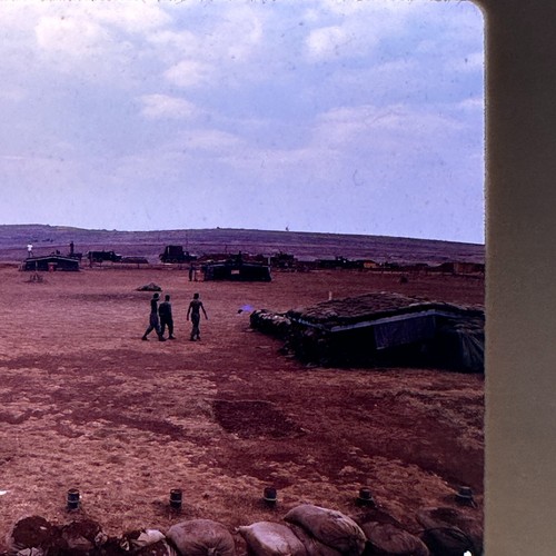 Vietnam War 1969 Military Soldiers Landscape Kodachrome Photo Slide - Picture 6 of 8