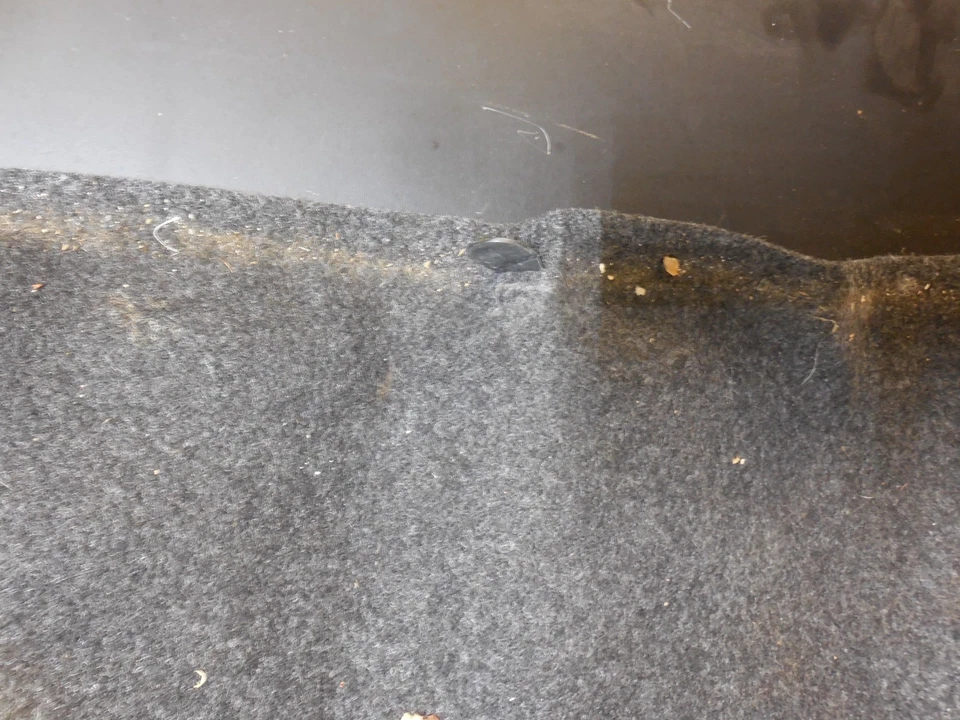 Tapete porta-malas tampa compartimento de bagagem 2016940014 84-93 Mercedes W201 190D 190E - Imagem 3 de 4