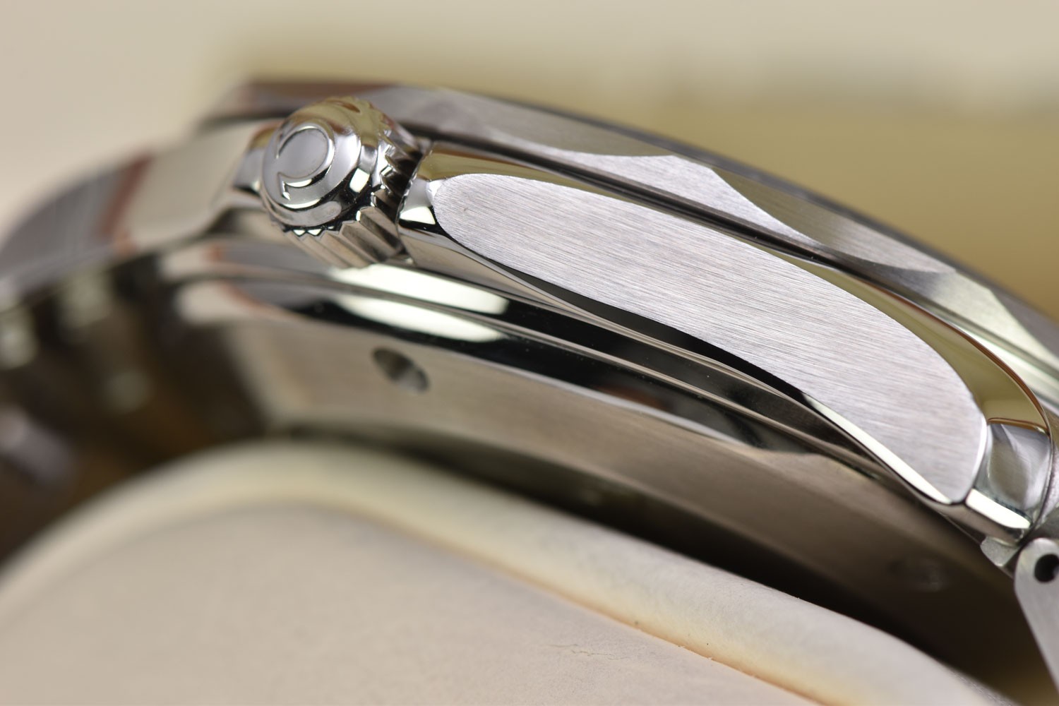 2010 Omega Seamaster Professional 300M Co-Axial Automatic Blue Dial 41MM 2220.80 image 4