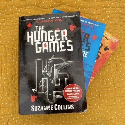 The Hunger Games Trilogy  Set Suzanne Collins Catching Fire Mockingjay Bundle