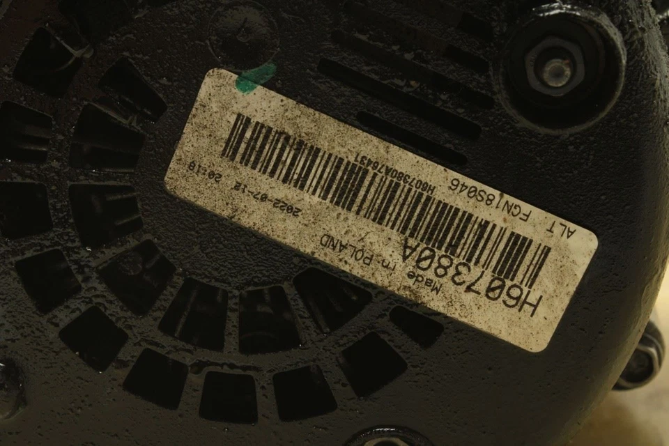 Mercedes-Benz E350 Sport 2012-2016 4Matic 3,5 L alternador generador H607380A fabricante de equipos originales Foto 3 de 4