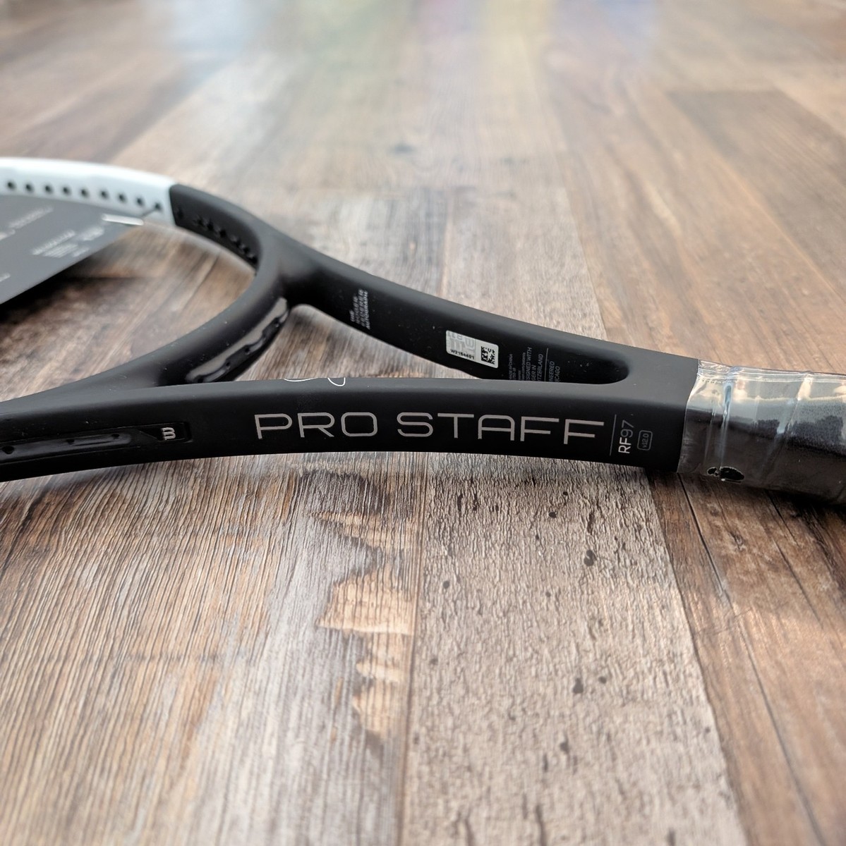 Wilson Pro Staff RF97 Autograph v12 Tuxedo Federer Tennis Racquet