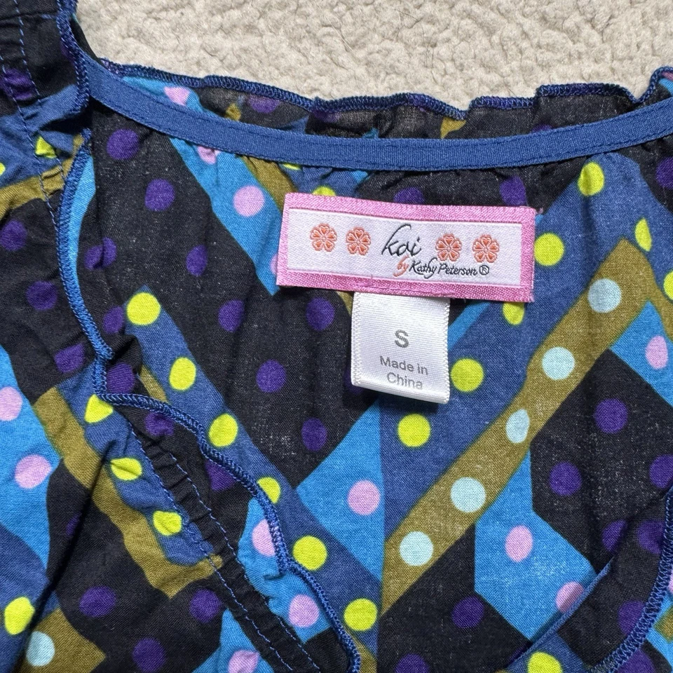 Koi Kathy Peterson Scrub Top Womens Small Polka Dot Geometric Print Medical Tee - Image 4 of 4