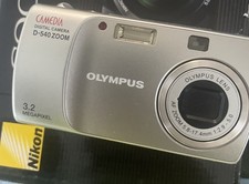 OLYMPUS Digital Camera Camedia D-540 Zoom 3.2 MP UNTESTED Vintage Camera Rare