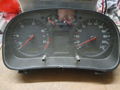 Tacho Kombiinstrument VW Golf 1J0919861B 0211059237