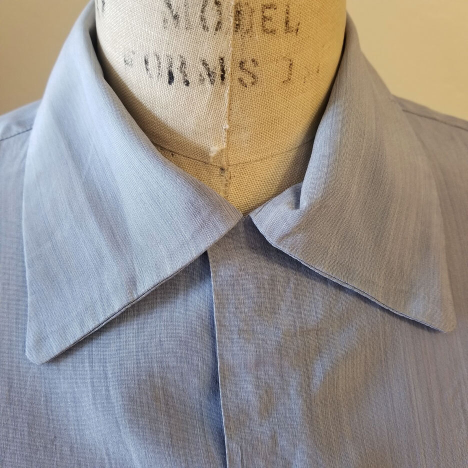 40's/50's Roos Bros. Ultra Light Summer Silk Shirt. Baby 40's/50's Roos Bros. Ultra Light Summer Silk Shirt. Baby
