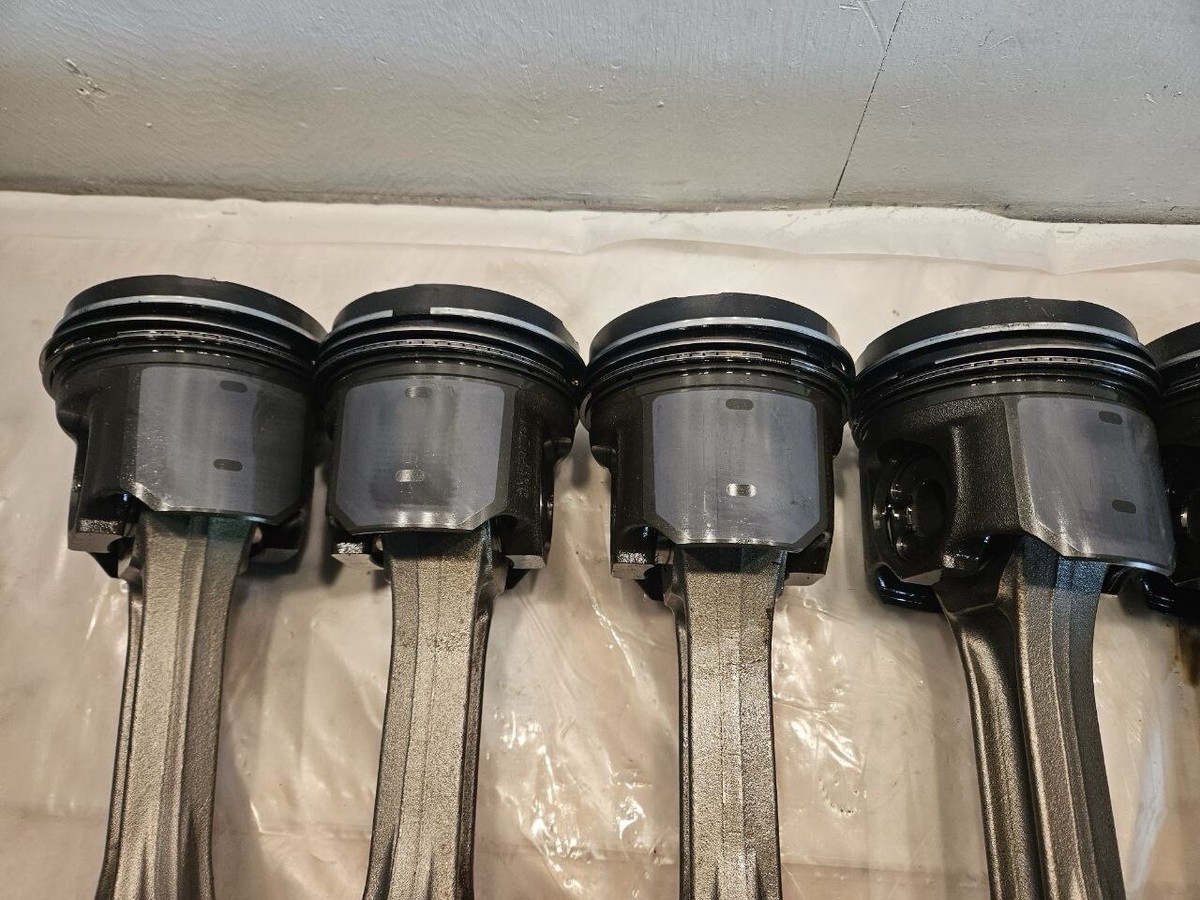 Set of 6 Paccar MX-13 EPA13 Diesel Engine Connecting Rod/Piston