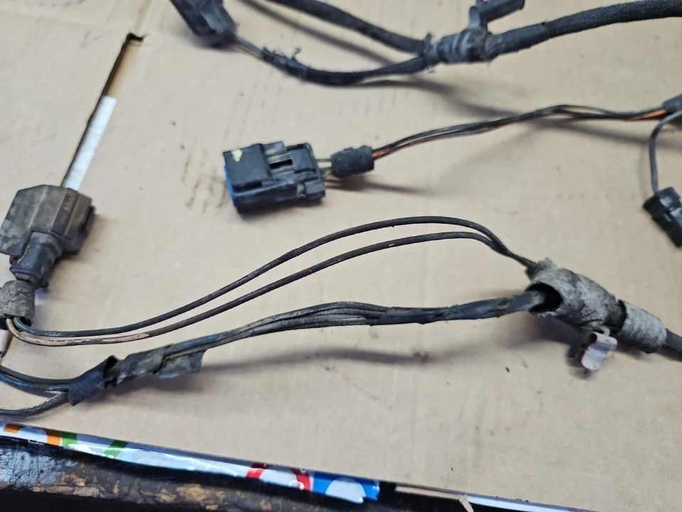 2007 Chrysler PT Cruiser 2.4L Turbo 4 Speed AT Engine Wire Harness 4801772AA - Image 4 of 4