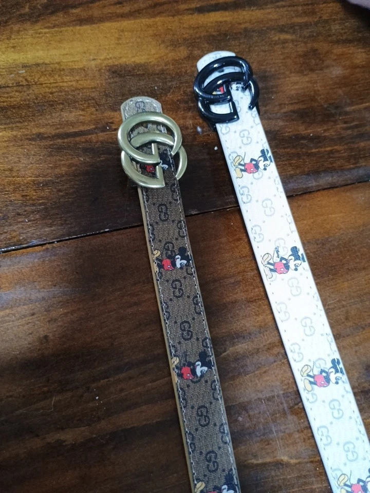 Ceintures Gucci Mickey Mouse enfant 31 pouces 1 blanche et 1 marron neuves