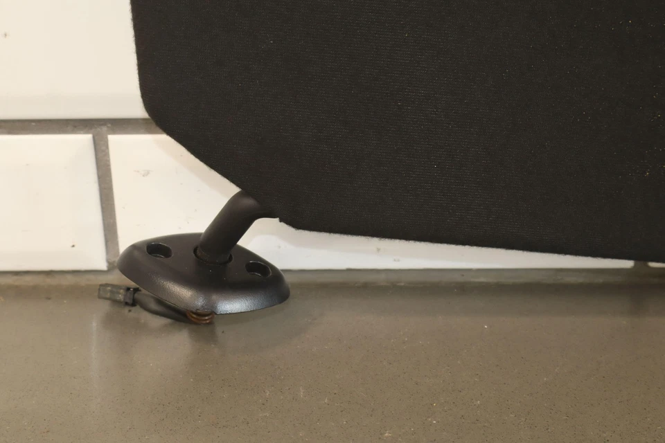 2004 Ford F250 Harley Davidson OEM Left LH Interior Sun Visor See Photos - Image 3 of 4