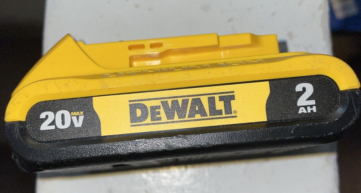 DEWALT DCB203 20V MAX 2AH LITHIUM ION COMPACT BATTERY | eBay DEWALT DCB203 20V MAX 2AH LITHIUM ION COMPACT BATTERY | eBay