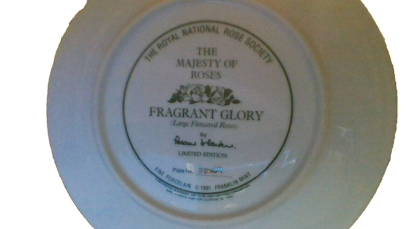 Vintage Royal National Rose Society, The Majesty of Roses Fragrant Glory Plate