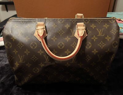 * New * Louis Vuitton Monogram Speedy 35