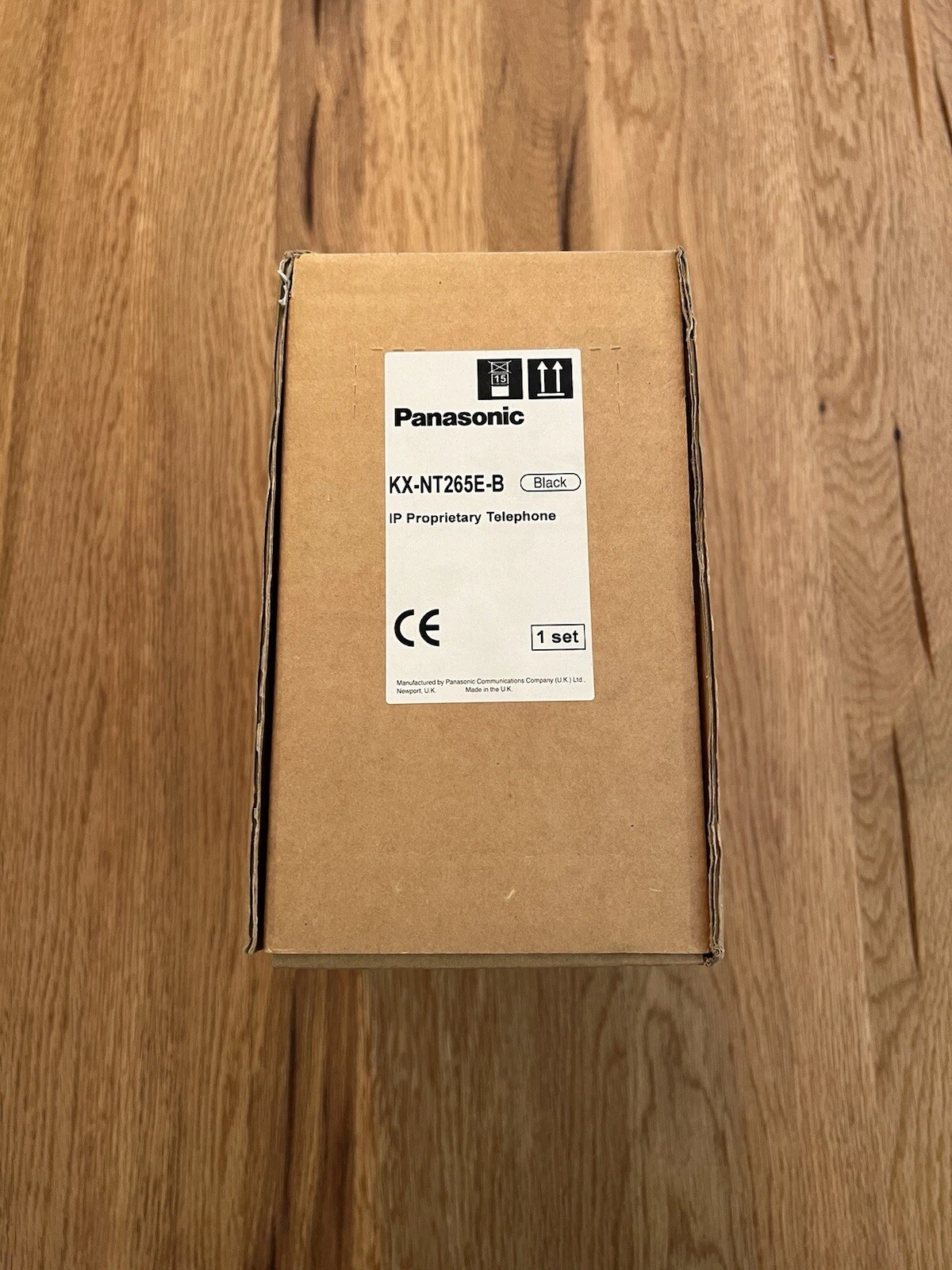 Panasonic KX-NT265NE IP Phone With Handset In Black - New Open Box 3