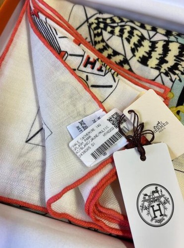 Hermes Shawl Stole Scarf Splash Park White Multi Cashmere Silk Auth New tag 140 - Picture 4 of 9