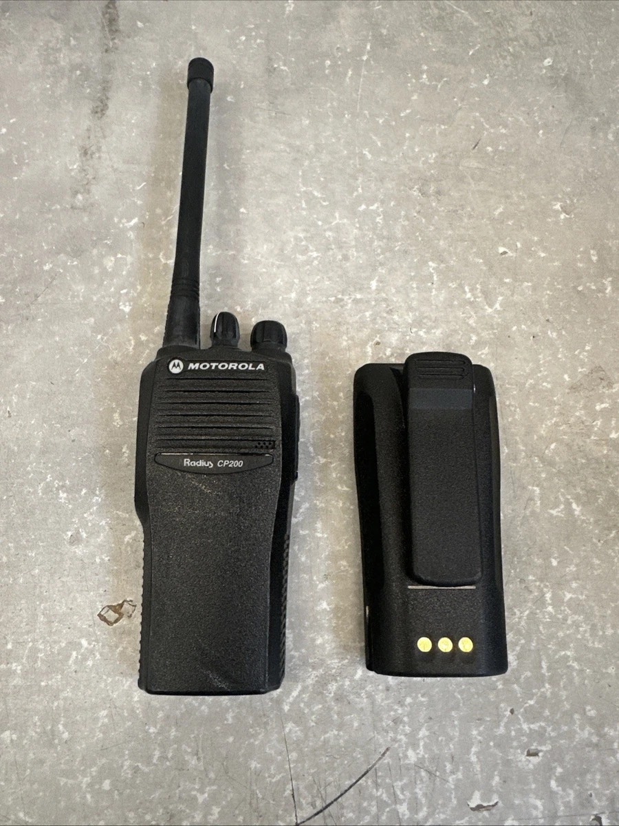 GP640 UHF MOTOROLA 403-470 MHz MDH25RDC9CK3 WITH ACCESSORIES (FULLY
