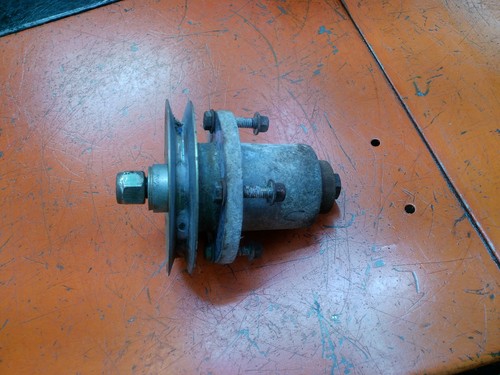 New Holland 272 GMS Mower Deck Spindle 72" Class 3 Boomer 20 30 35 35 AME050006B