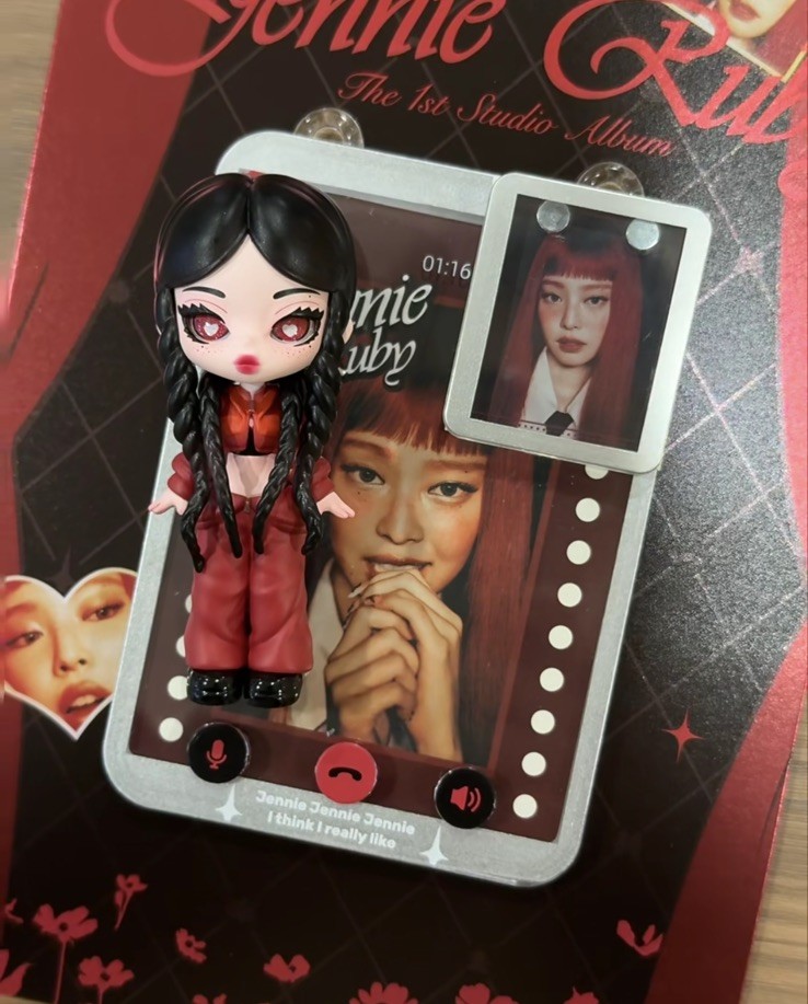 MINISO X Jennie Ruby Figurine limited Series keychain BLACKPINK