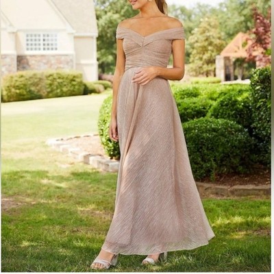 sachin and babi light blue dress Bridesmaid Bouquets Flowers To Match Champagne Dress BRIDESMAIDS BOUQUETS:  TO MATCH OR NOT TO MATCH? — Flowers main image 1