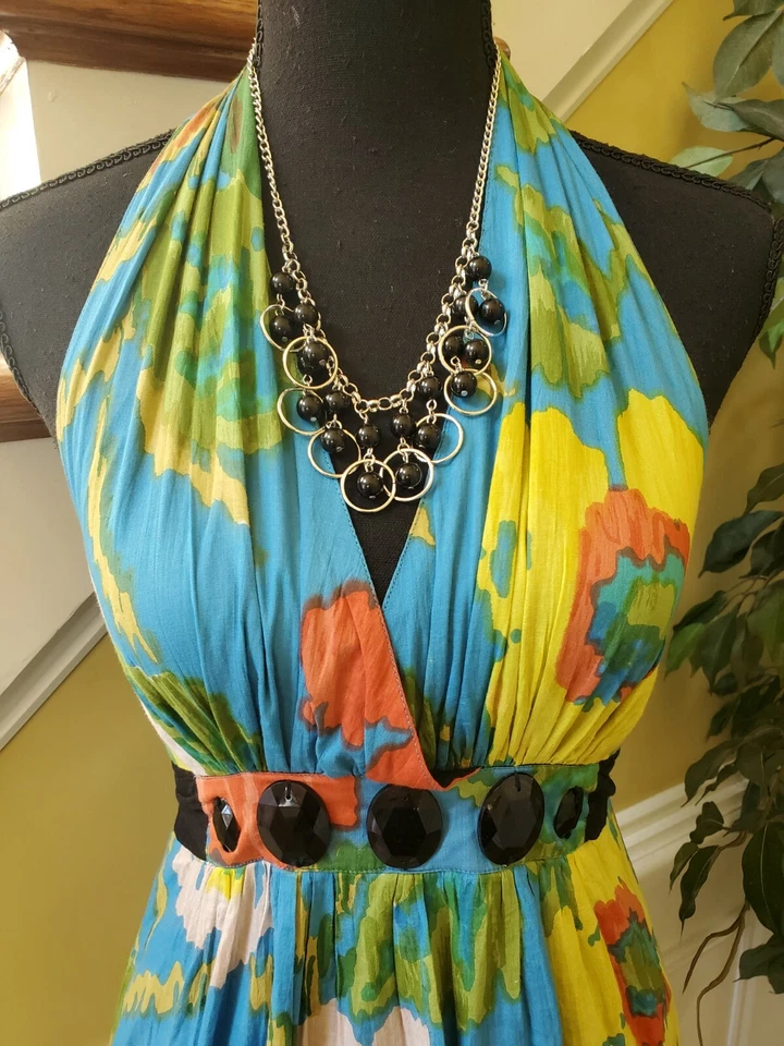 Maxi Vestido Body Central Halter Cuentas Cintura - Se Ajusta a XS (etiqueta mediana) Foto 2 de 4