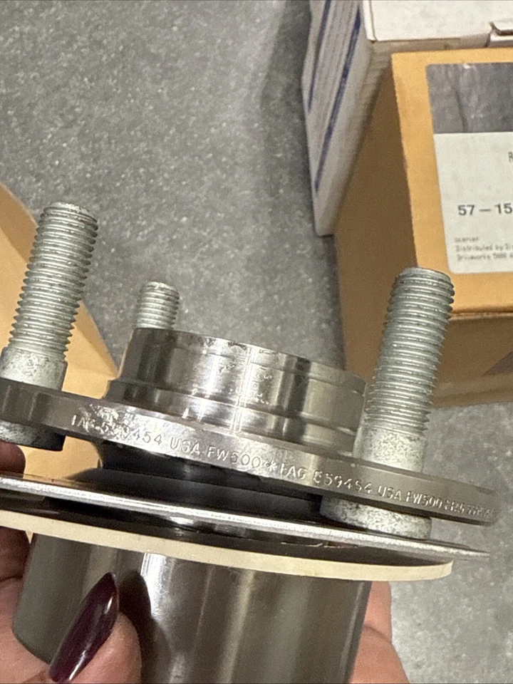 Kit de cojinete de cubo de rueda delantera NT518500 para modelos Dodge Plymouth 70-80 Foto 3 de 4