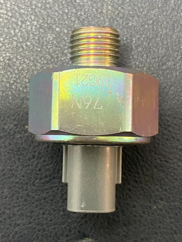 Sensor DENSO KS166 NUEVO Knock (Detonación) SCION,TOYOTA Foto 2 de 4