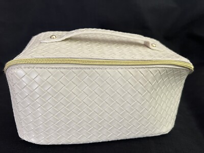 Large Capacity Cream Colored Travel Cosmetic Bag Multifunctional Waterproof Used